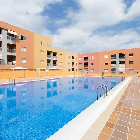 Apartment Calido Apartamento, Piscina, Wi-fi *